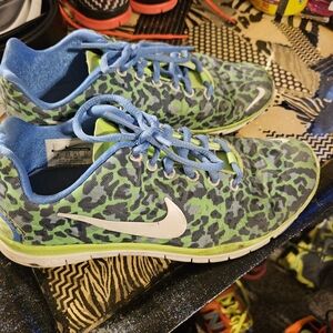 Nike Blue and Green Athletic Shoes Leopard Size 6